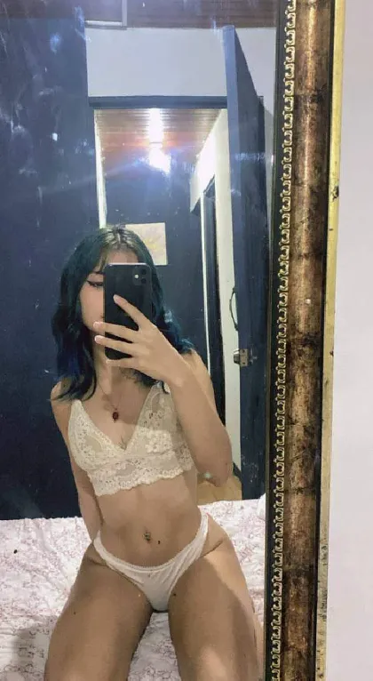 What do you see? snapchat:harpiepearly