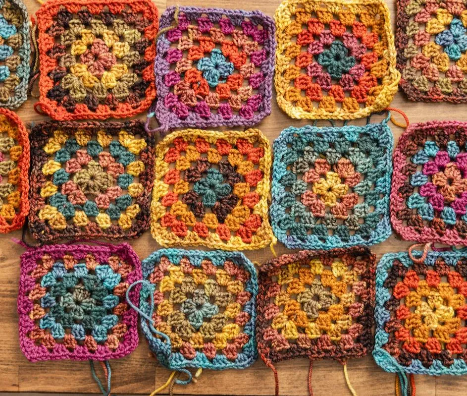 What is this pattern? I've looked all over the internet and can't find anything that looks like it