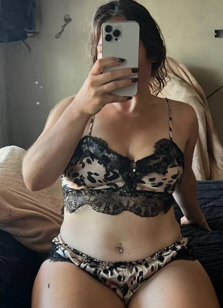 What will you do if you woke up and this is the first thing you see in the morning? f