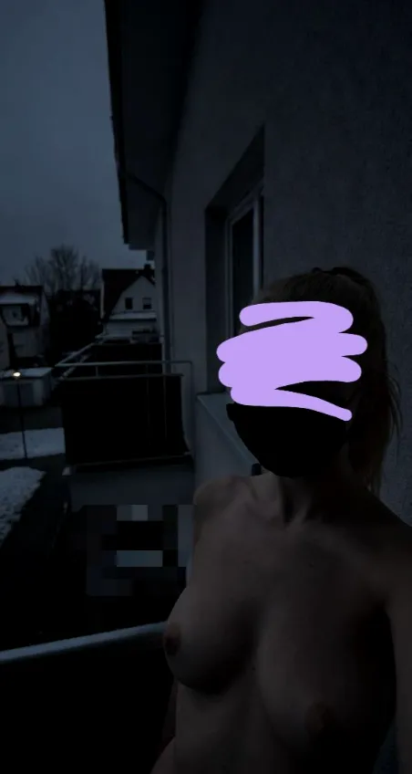 What would you call this energy? snapchat:lioraxenia