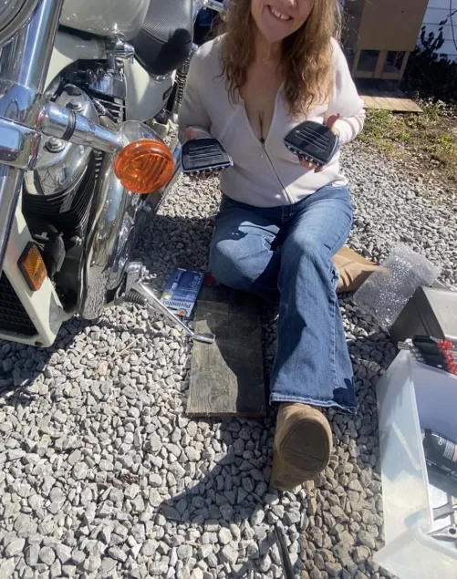 When I straddle, I need some place to put my feet…