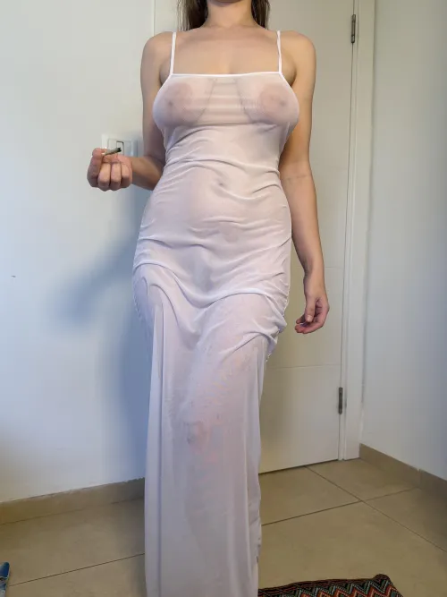 White wet dress