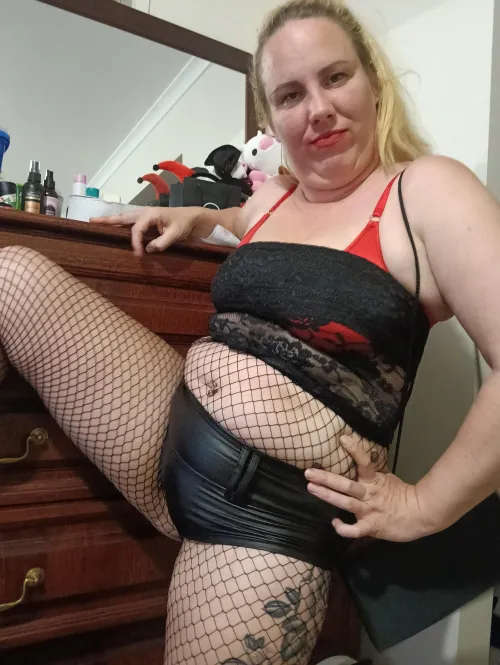 Who can creampie me right now