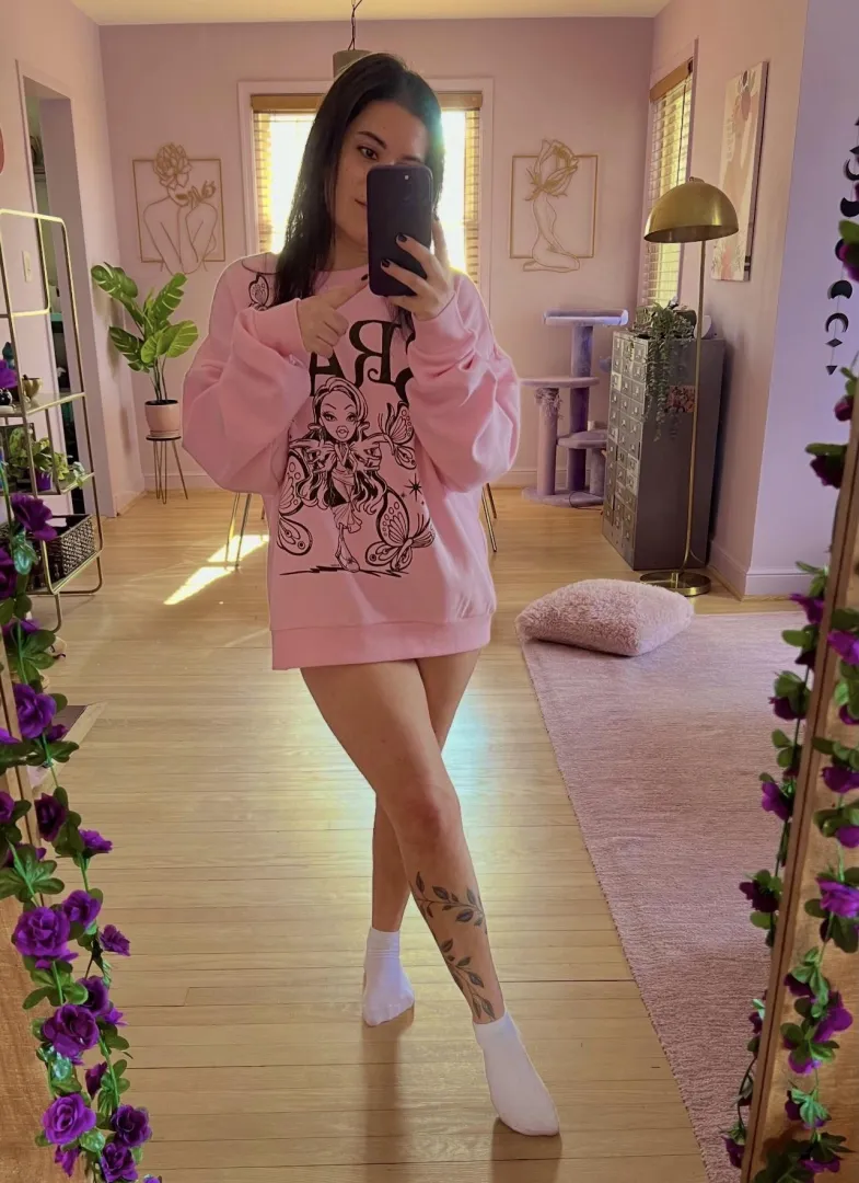 who knew men were this weak for a cozy goddess