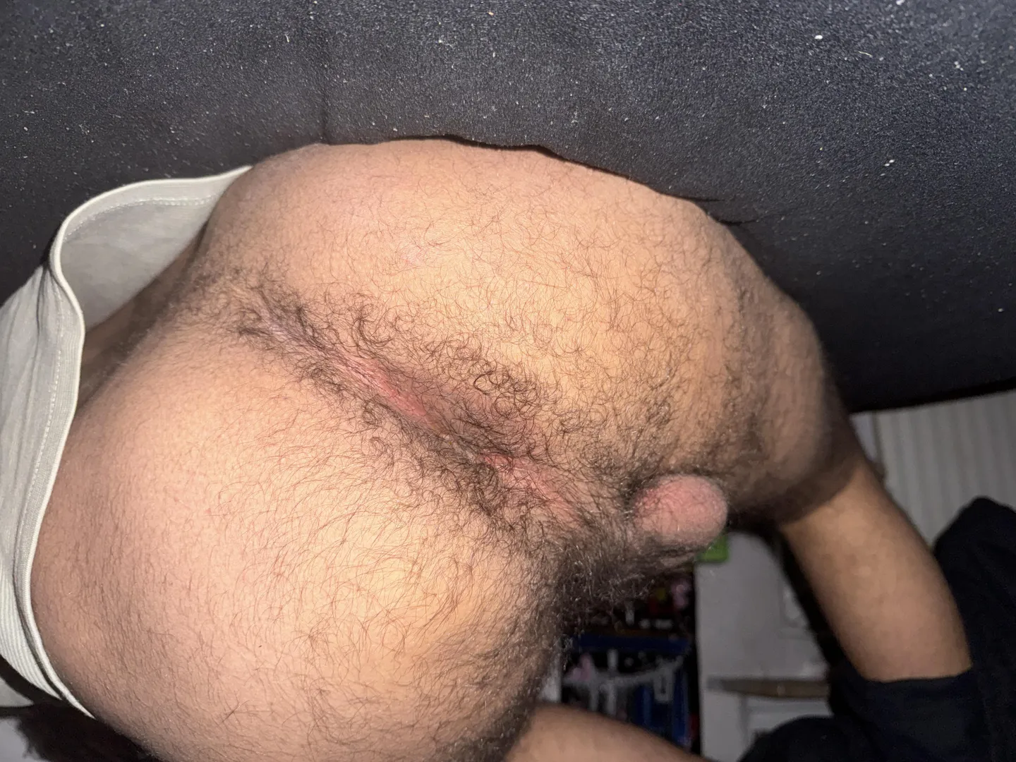 Who likes a hairy pussy like mine?