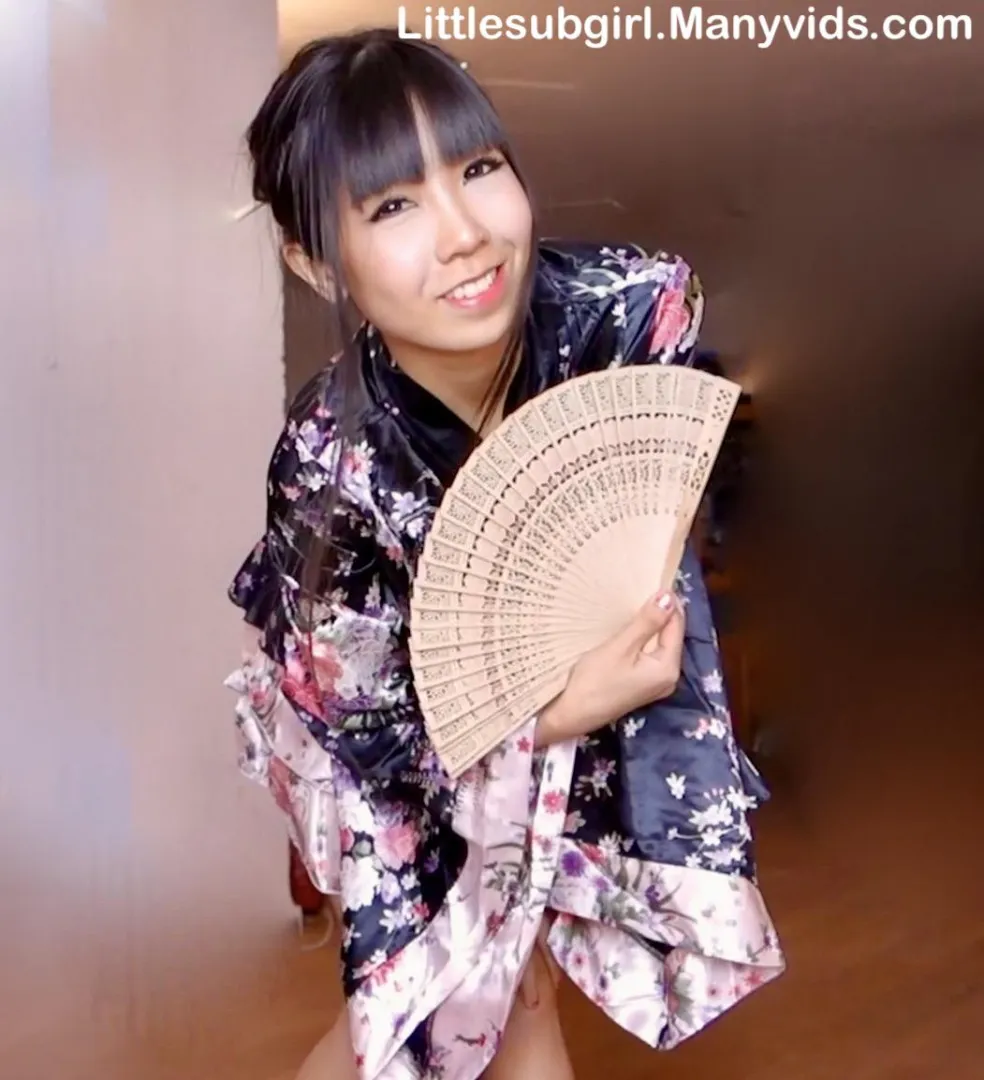 Who ordered a 4'11 fuckdoll? 