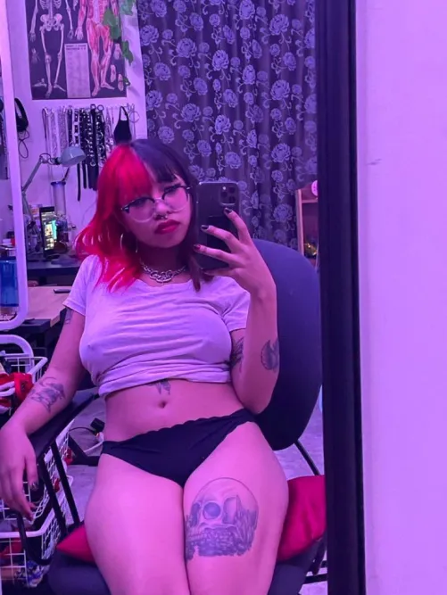 Who wants to bury their face on my body???