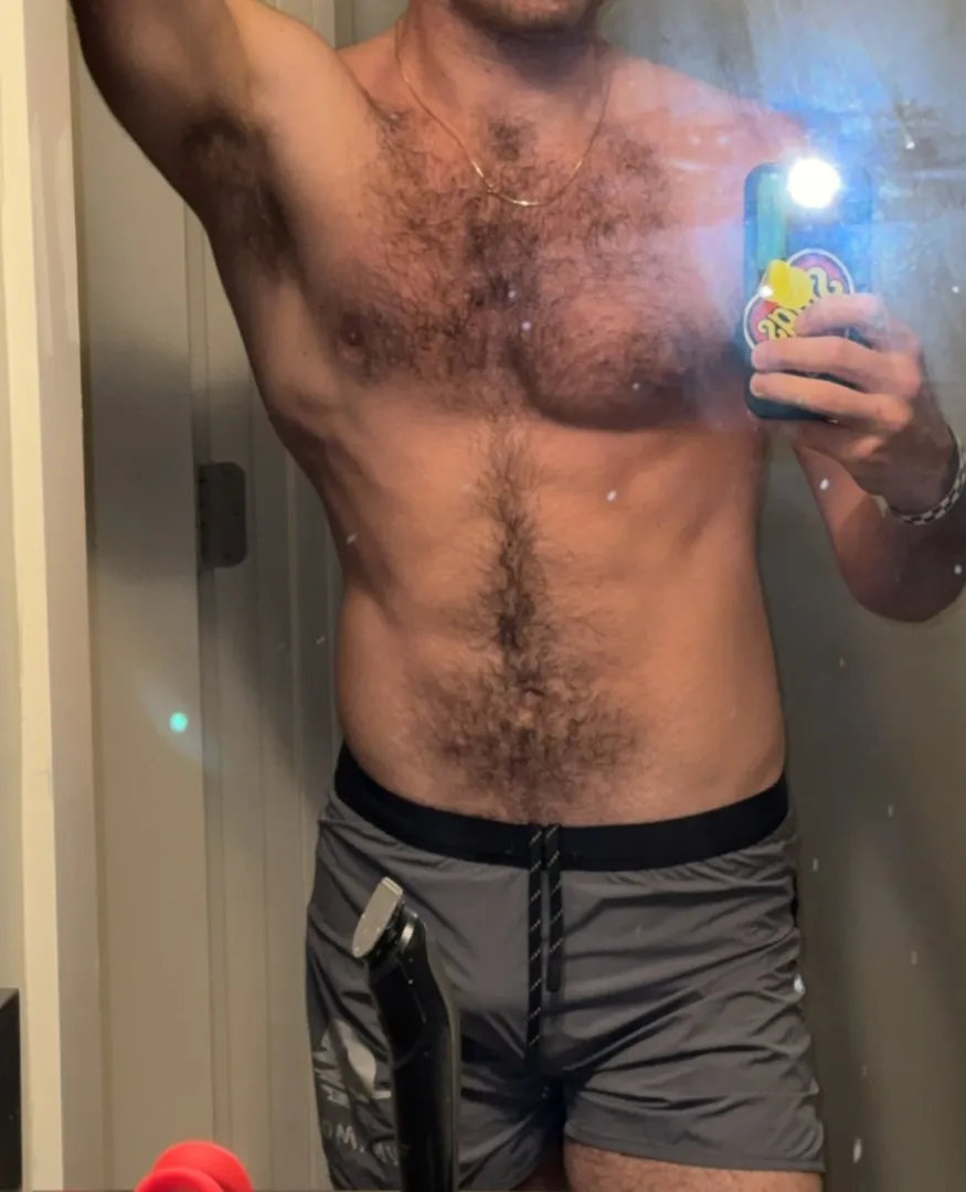 who wants to come get a whiff of this ripe bad boy