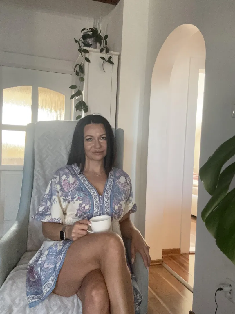 Who wants to grab coffee with me?