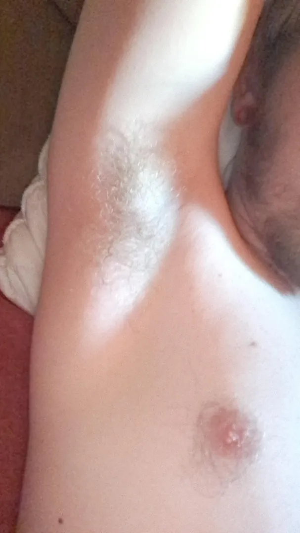 Who wants to sniff it? they are musky af(Cape girardeau missouri)