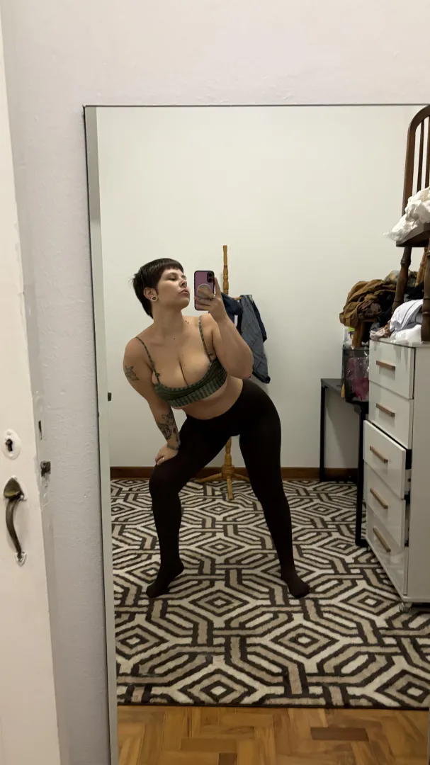 whole natural body ><