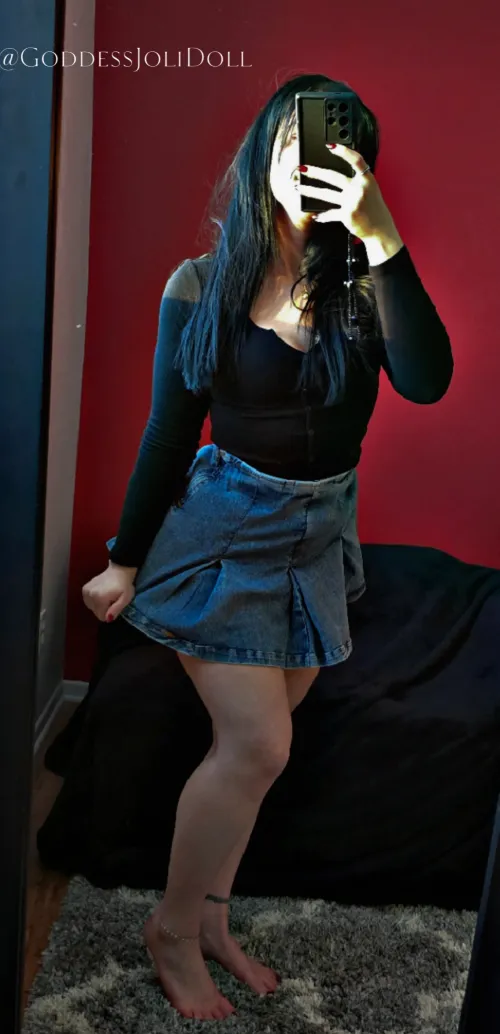 Why resist? It's so much more relaxing to let me take over every corner of your mind.