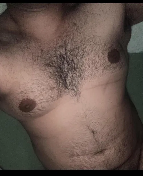 Wie o wie in 010 into nipples :)? 32m