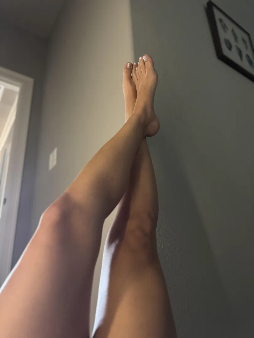 Will you rate my legs?