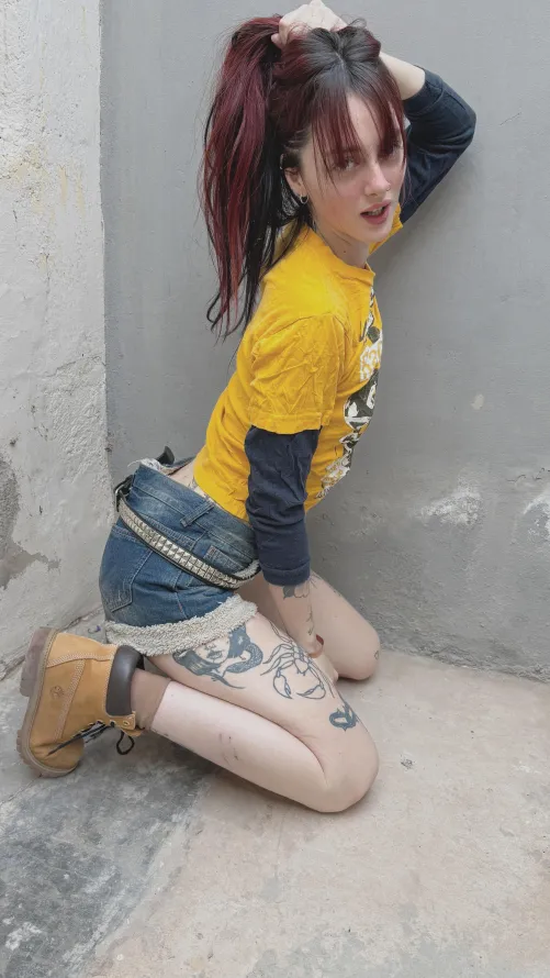 Wine got me feeling flirty, who can host?