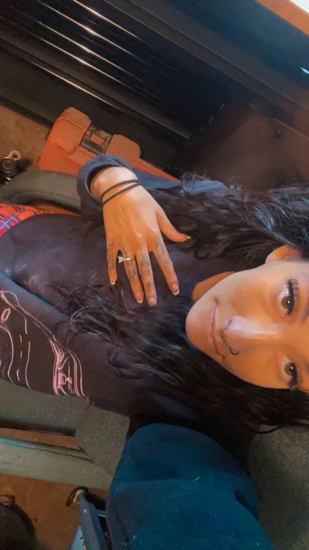 WNY (585) would you let your friends play with me after the bar or would you prefer not to share?