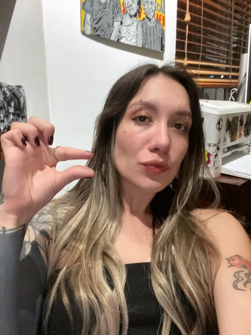 Women see it and instantly friendzone you for life. That's not a kink; that's just reality, bitch