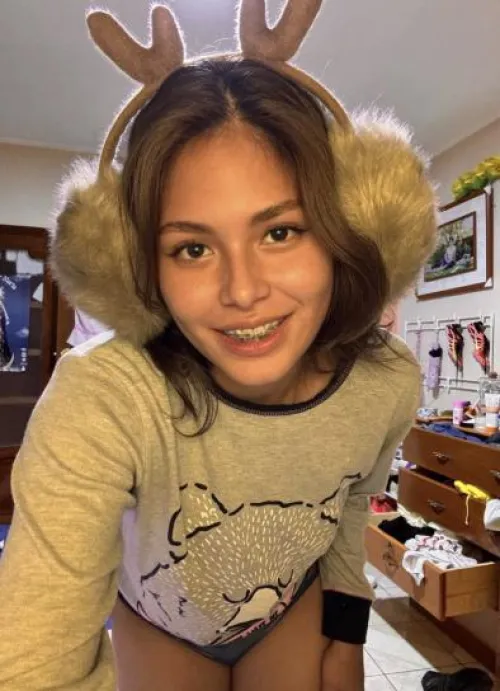 Wondering if my quiet, innocent vibe stands out to older guys