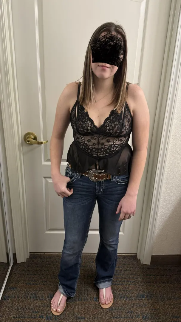 Wore this set under a jacket for a few minutes at the club