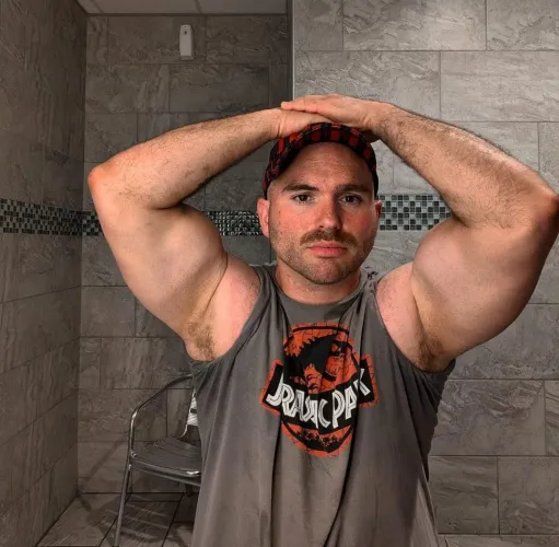 Workout complete. Pits ripe AF 