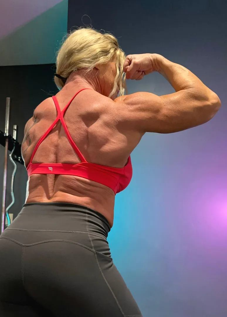 worship my guns baby