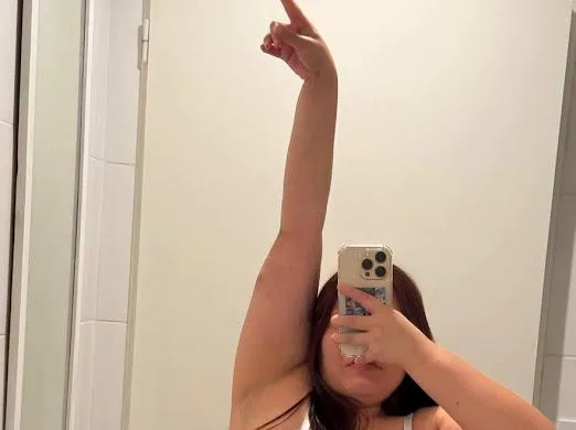 Would a chubby girl still make you horny?