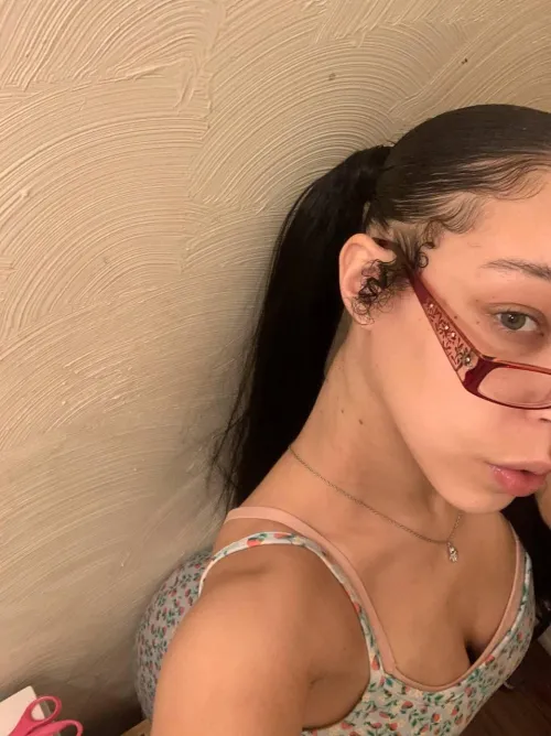 Would any older men on here eat me?