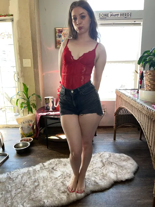 Would you date this innocent looking countrygirl?