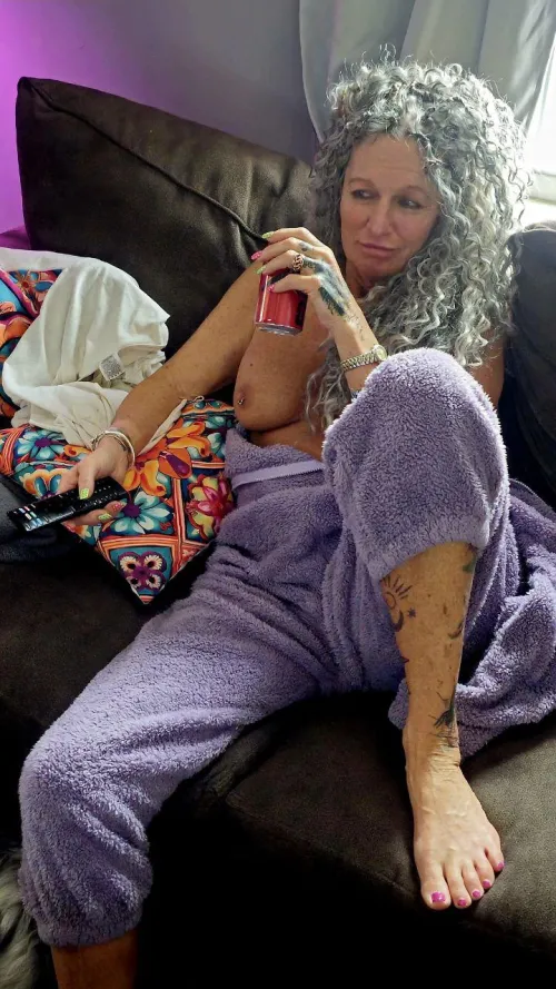 Would you eat me out grandma with 30 years of experience… f60