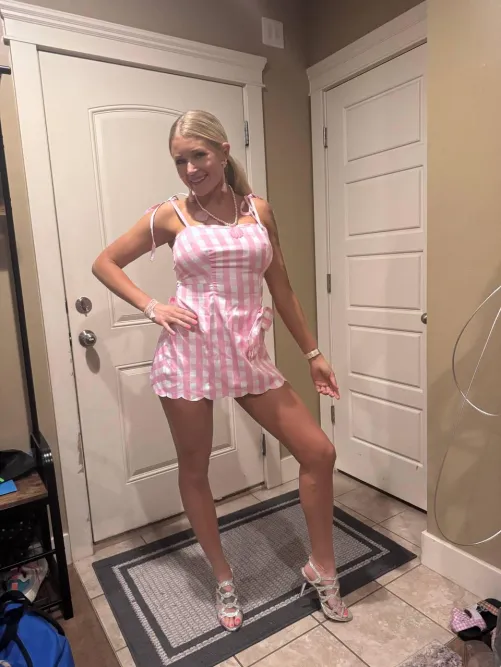 Would you fuck a 31 year old hotwife? No condom? [NC]