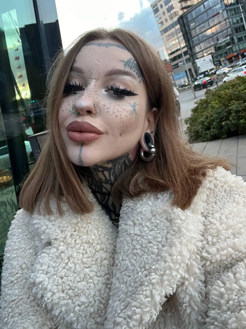 Would you fuck me in that coat?