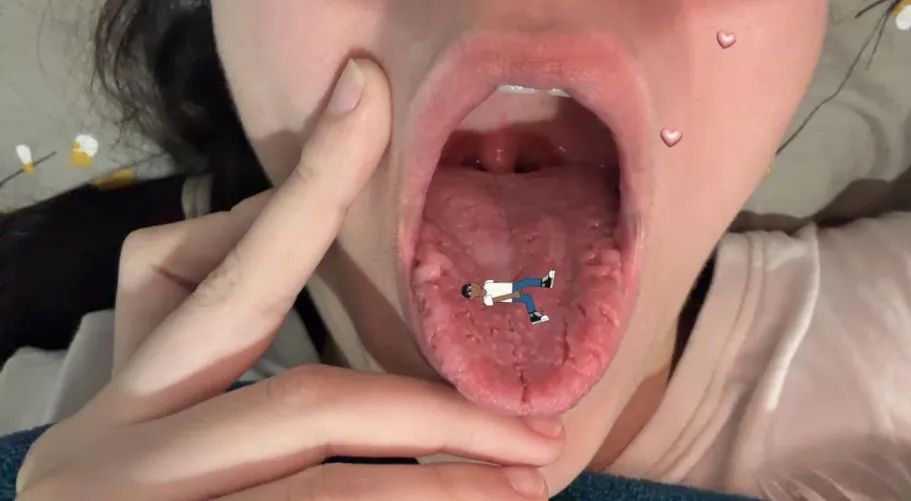 Would you like me to eat you? I want to keep you in my belly until I explode. {Vore}. Tlg:@mktt03 {f}