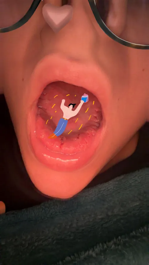 Would you like me to eat you? I want to keep you in my belly until I explode. Tlggg: @mktt03 i love vore