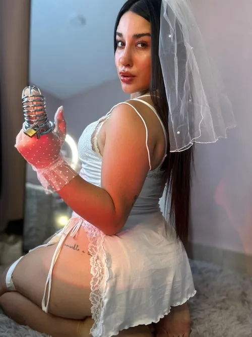 Would you marry me even if I caged you for life