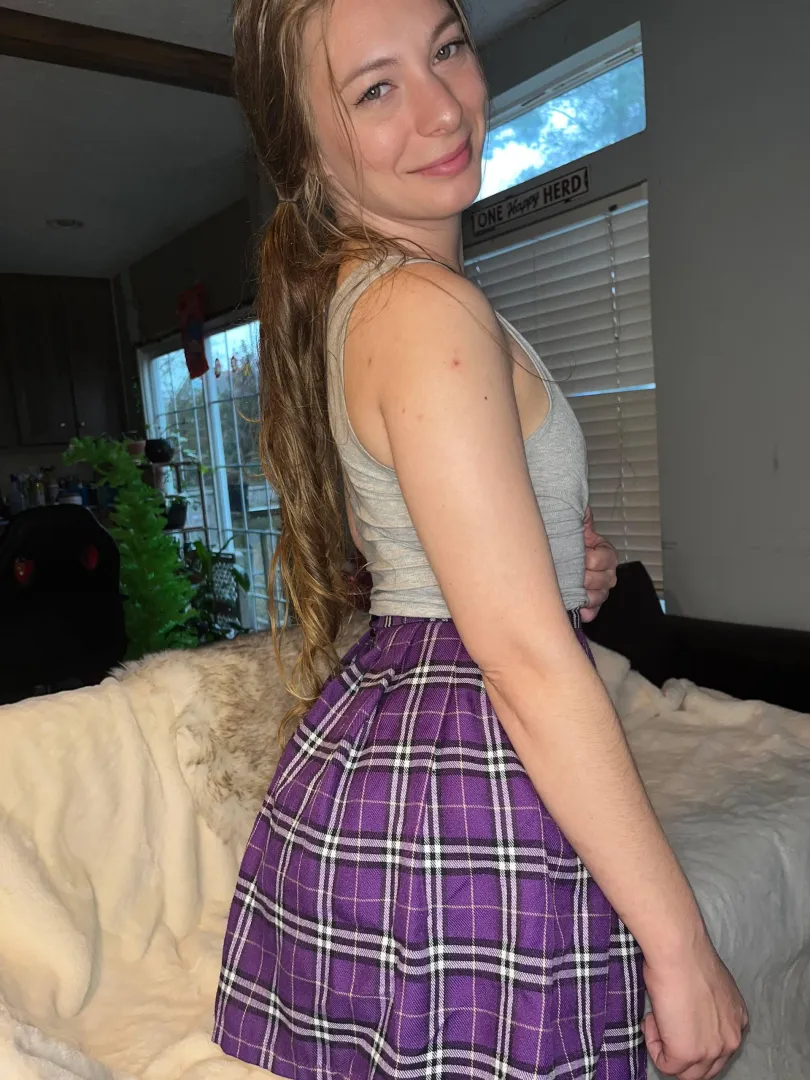 Would you skip your work to fuck me all day?