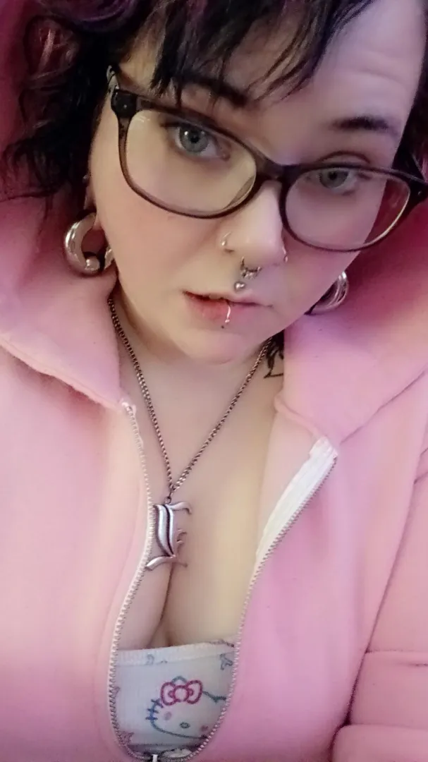 Would you spoil me while I played games 