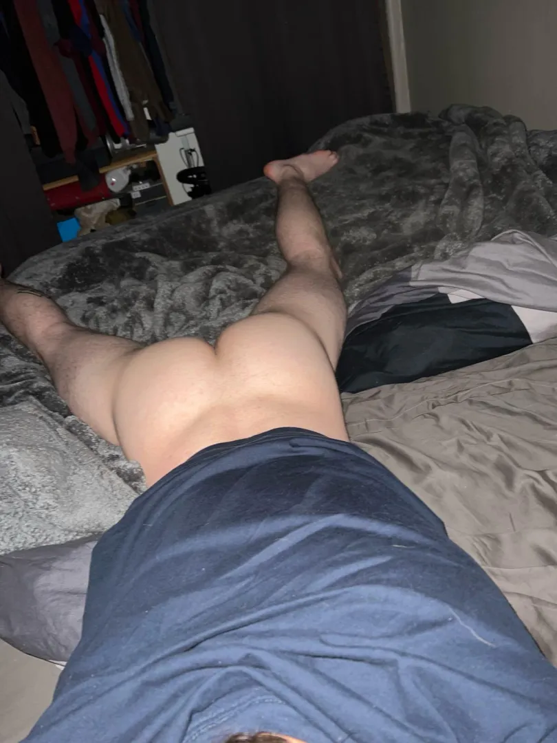 Wyd if you walk in on me like this?