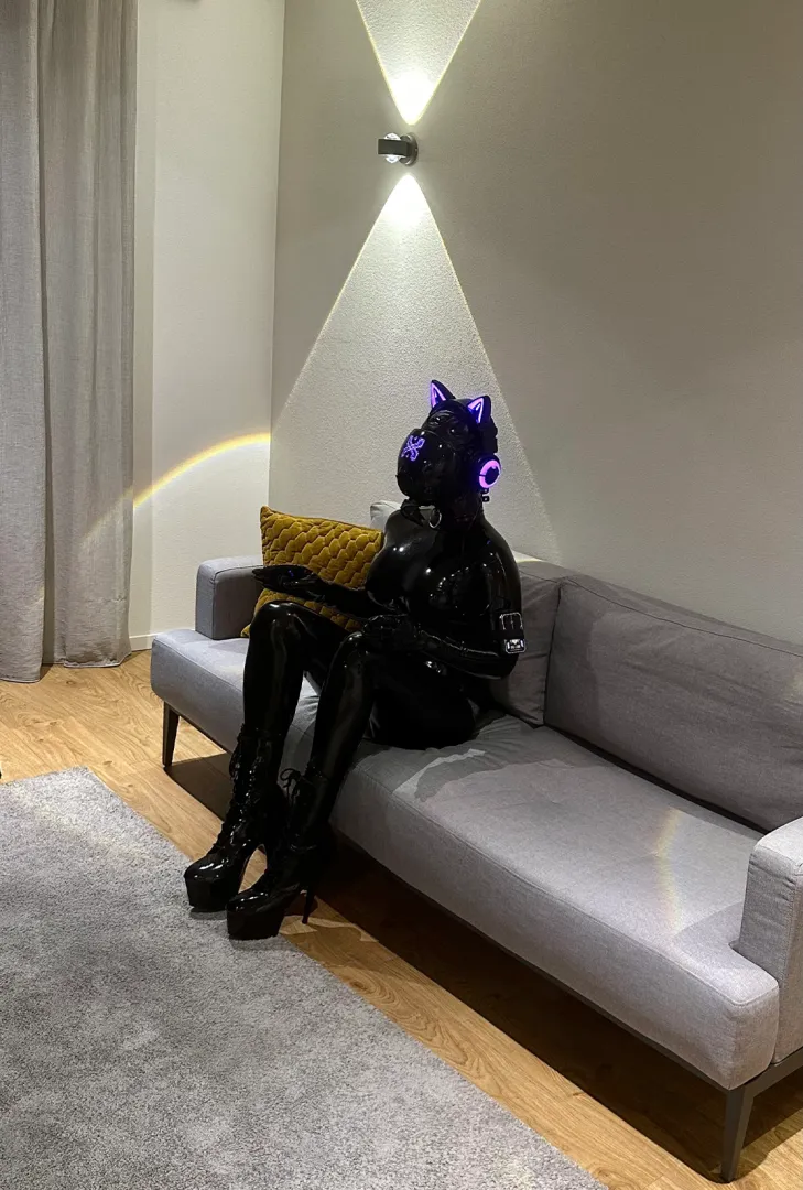 【『X』— #0709 】:: INFO :: Humanity levels at 0%