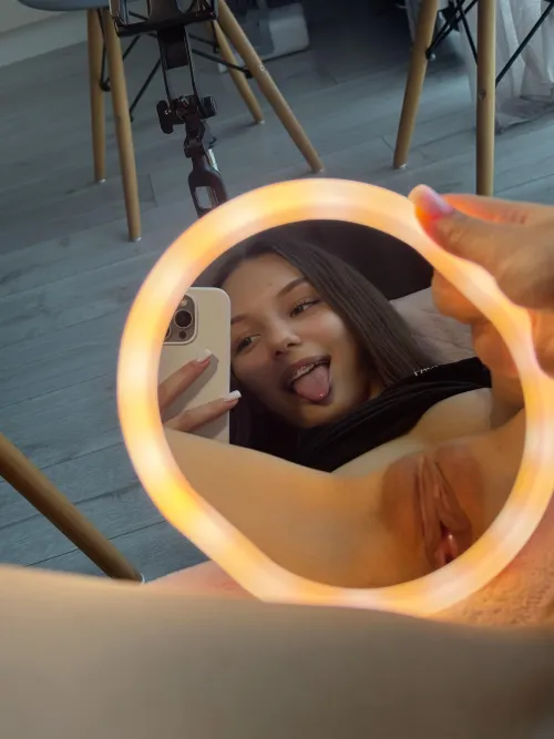 You can only pound if you lick me first