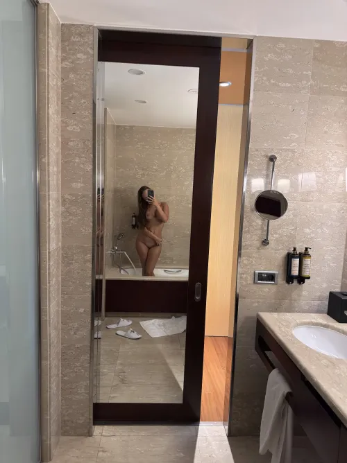 you can zoom me close