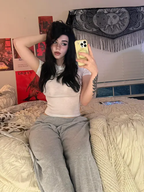 You look like you need a goth gf