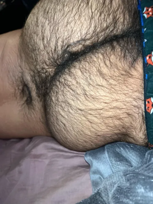 You said it was chill if I sleep like this right goon bro?