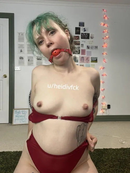 you shake for me, he makes me cum. we all play our roles, cuck