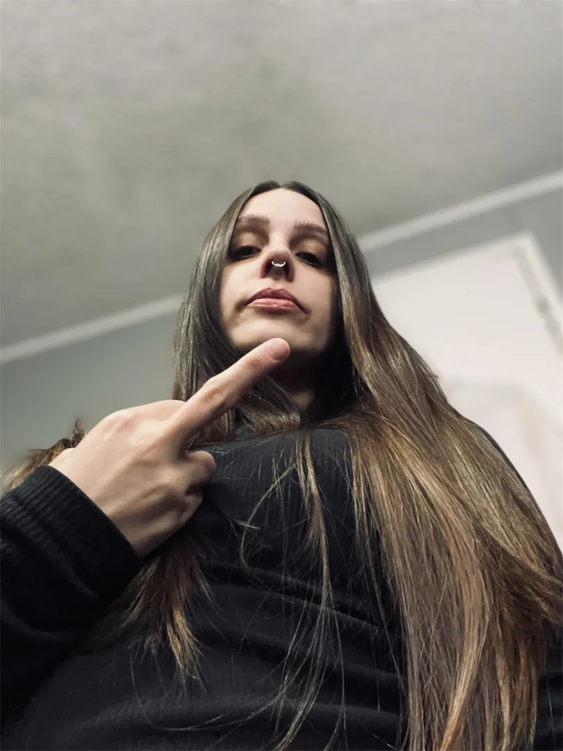 You’d do anything for this finger.