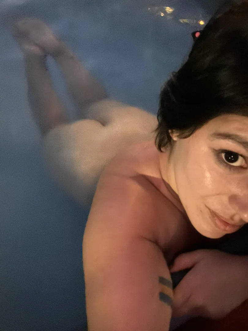 You'll see from outside while the neighbor fucks me in the pool