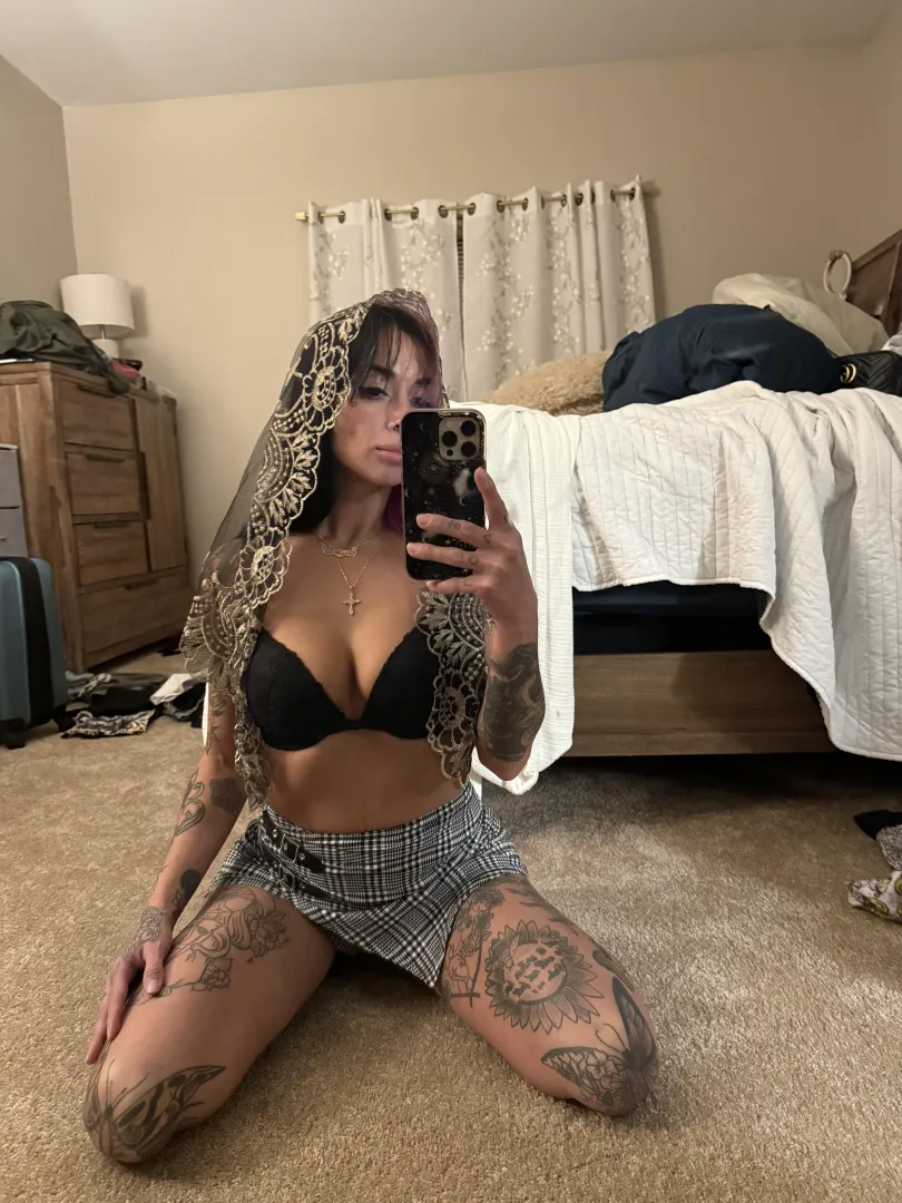 Your fav Catholic girl