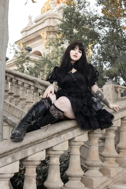 Your goth gf is dressed for a date