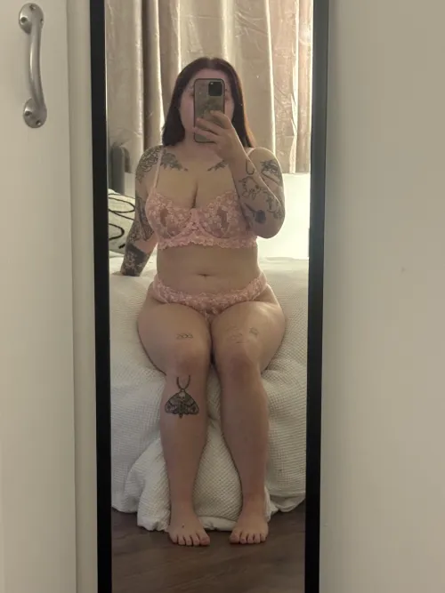 your new fave goth girl x