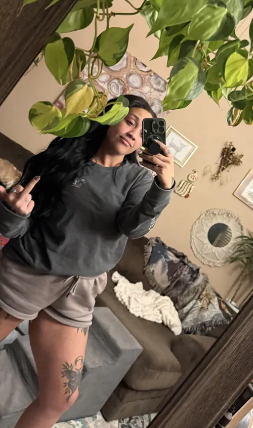 You’re wrapped around my finger ‍↔️