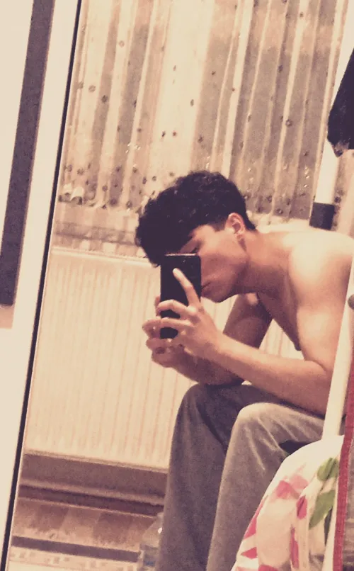 Çok skldmm feminen kankalar nerdee 18